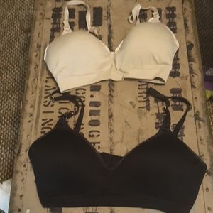A Pea in the Pod Intimates & Sleepwear - Nursing bras bundle A Pea in the Pod Intimates & Sleepwear - Nursing bras bundle
